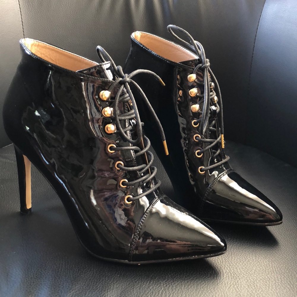 💫Lace Up Heeled Booties 💫